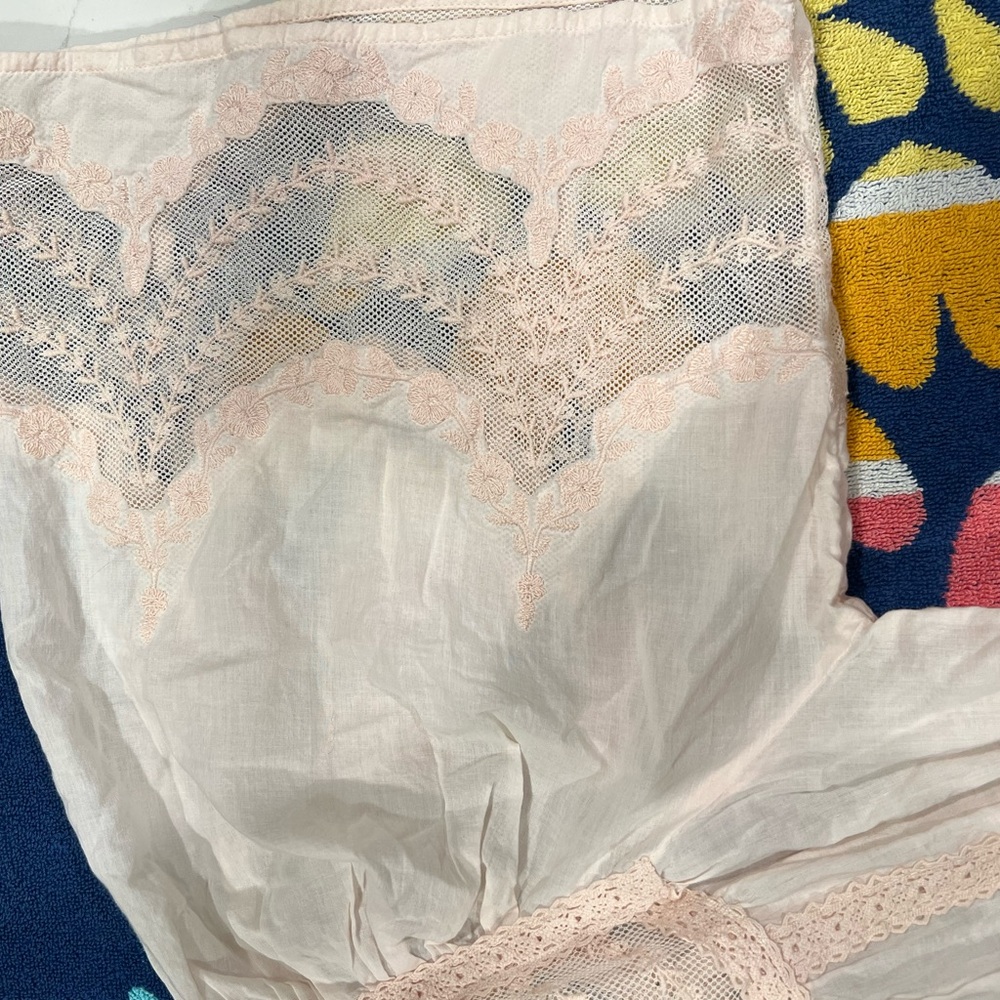 Rare Anthropologie Pale Pink Crochet Lace Yoke Top - Picture 5 of 15